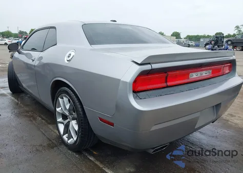 2014 Dodge Challenger Sxt z USA, uszkodzony, nr VIN 2C3CDYAG5EH306307
